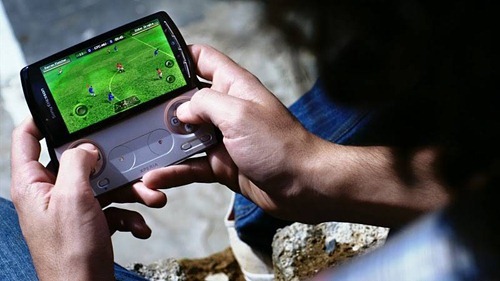 Sony-Ericsson-Xperia-Play-Fifa