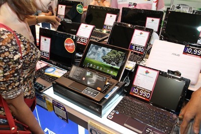อัพเดทราคาสมาร์ทโฟนเเละเเท็บเล็ตในงาน Commart X’Gen 2011