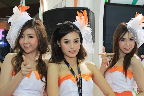 Thailand Mobile Expo Showcase 2011 Pretty2 57
