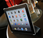 รีวิว Choiix Wake Up Folio เคสปกป้อง iPad 2 ในรูปแบบที่เหนือกว่า Smart Cover
