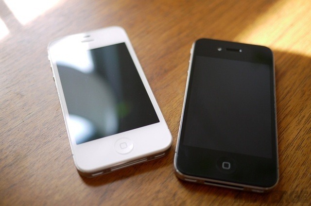 Apple เผยวิธีการซื้อ iPhone 4S แบบใหม่ ด้วยการสุ่มเลขขาย เริ่มใช้ที่ฮ่องกงก่อน