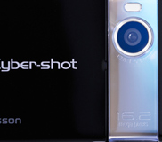 มือถือ Sony Cyber-Shot คืนชีพ กล้อง 16 ล้าน ค่า ISO 12800 !!
