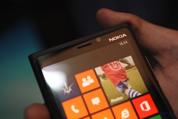 Nokia Lumia 920 Hands-On 024