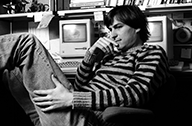 ภาพ Steve Jobs สมัยปี 1984 ที่เชื่อว่าหลายคนน่าจะไม่เคยเห็นมาก่อน