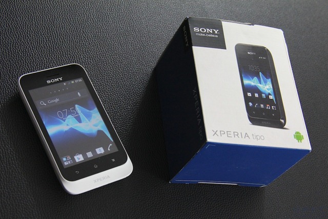 Sony Xperia Tipo Review 021