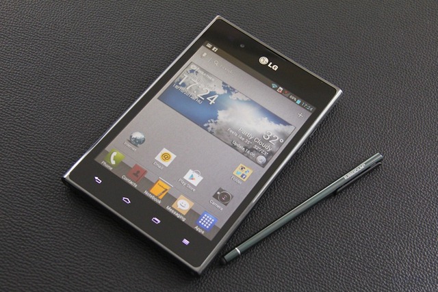 LG Optimus VU Review 024