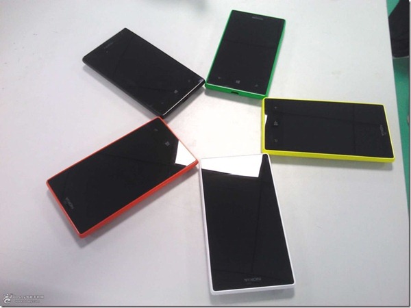 Nokia-Lumia-830-3_thumb