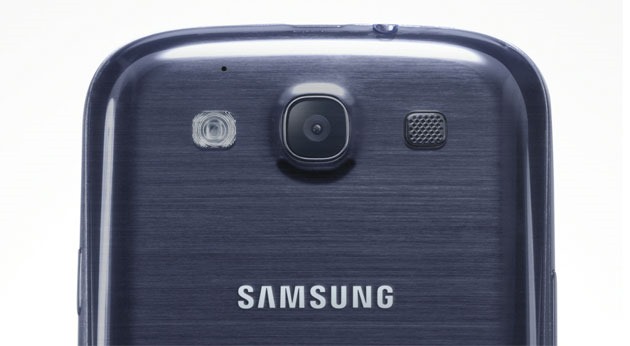 รวมข่าวล่าสุด ราคา สเปค พร้อมรีวิว Samsung Galaxy S4 แบบอัพเดตล่าสุด