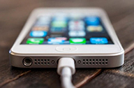 ลือ iPhone 5S จะมาพร้อมจอแบบ Touch-On-Display ที่แก้ปัญหาการสกรอลเพจจากจอ iPhone 5