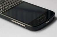 หลุดเครื่อง BlackBerry Q10 ฝาหลังอาจจะเป็นยางแทนพลาสติกลายเคฟล่าแบบเดิม