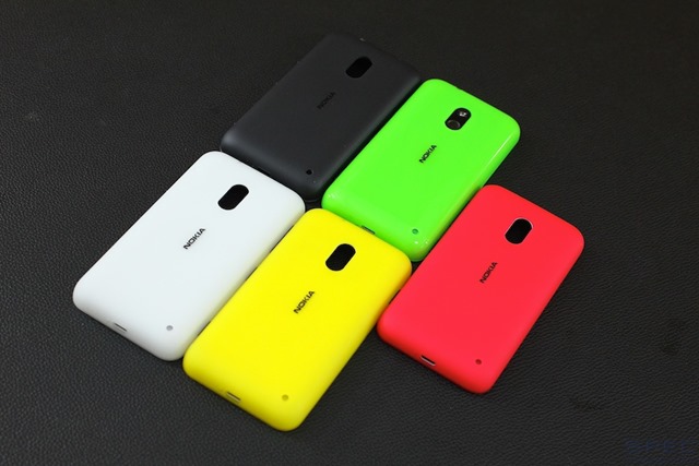 Nokia Lumia 620 Review 001