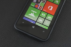 Nokia Lumia 620 Review 007