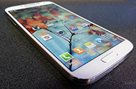 ผลการทดสอบจากผู้เชี่ยวชาญด้านจอยกให้ Galaxy S4 ดีในระดับเดียวกับ iPhone 5