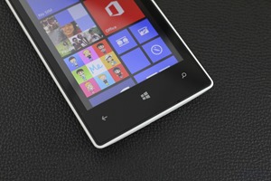 Nokia Lumia 720 & 520 Review 015