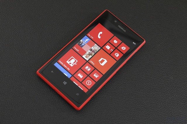 Nokia Lumia 720 & 520 Review 031