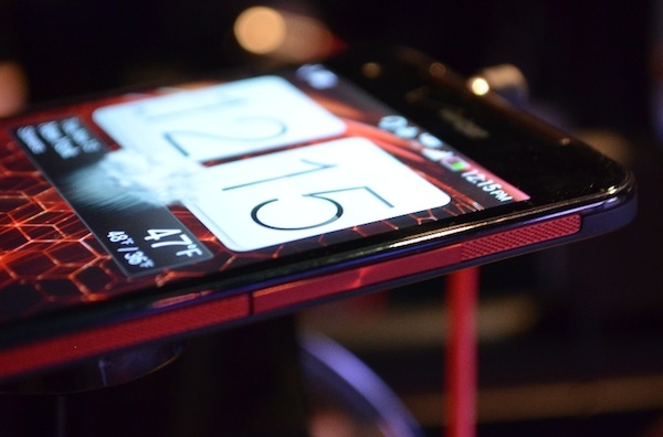 HTC Butterfly ได้รับอัพเดท Android 4.2 แล้ว พร้อม Sense 5.0 แบบ HTC One