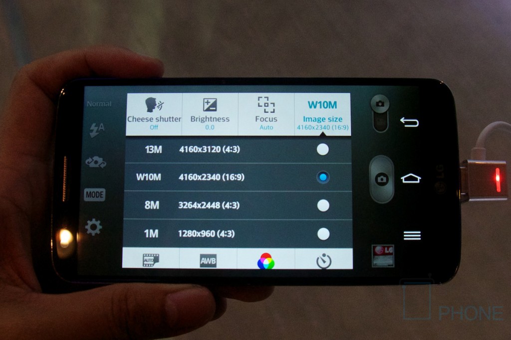 Hands on LG G2 SpecPhone 049