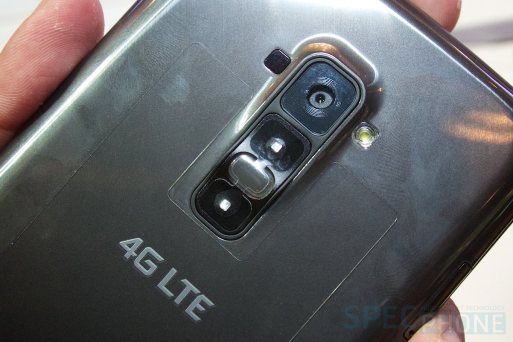 Hands on LG G Flex TME 2014 SpecPhone 007