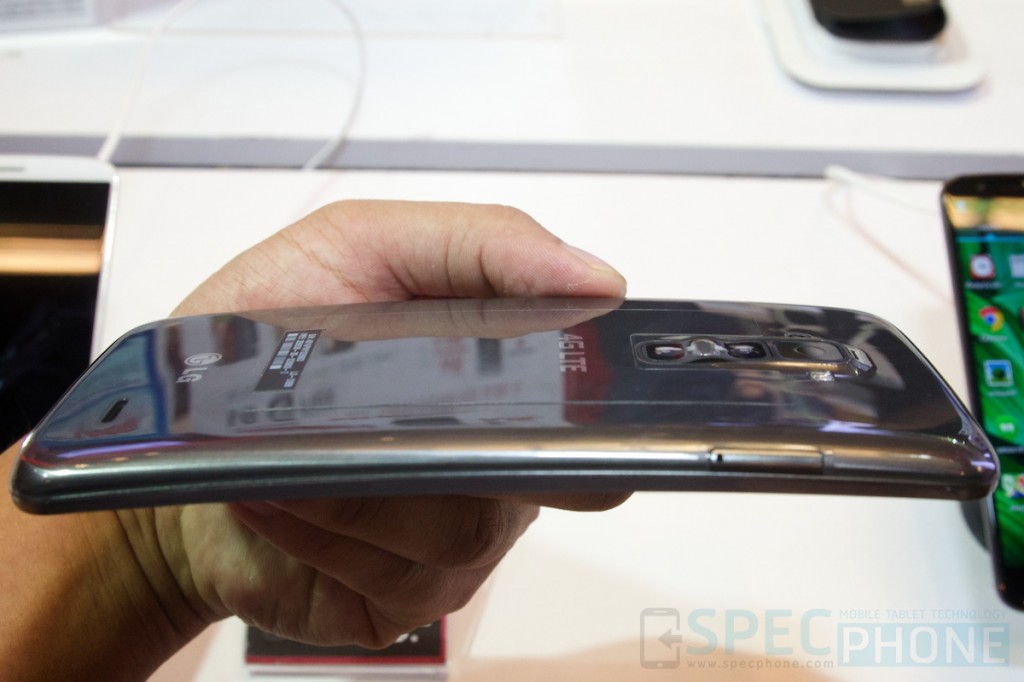 Hands on LG G Flex TME 2014 SpecPhone 0101