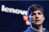 Lenovo ดึงตัว Ashton Kutcher มาออกแบบมือถือใหม่ หลังเคยฝากฝีมือใน Yoga Tablet มาแล้ว