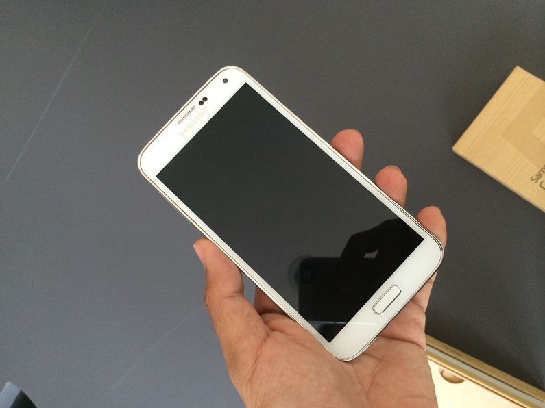 [แกะกล่อง] Samsung Galaxy S5 เครื่องขายจริงศูนย์ไทย