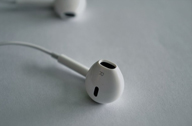 เตรียมรับประสบการณ์เสียงแบบ High-def กับหูฟังใหม่จาก Apple และ iOS8