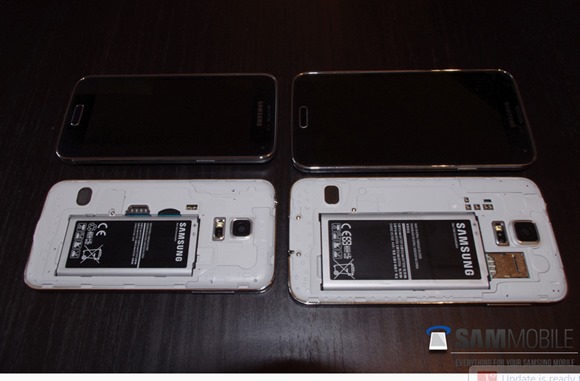 Pictures-of-the-Samsung-Galaxy-S5-mini-some-with-the-Samsung-Galaxy-S5