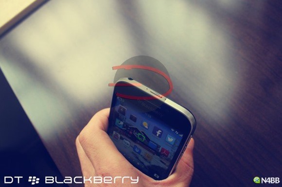 Pictures-of-the-BlackBerry-Classic (5)