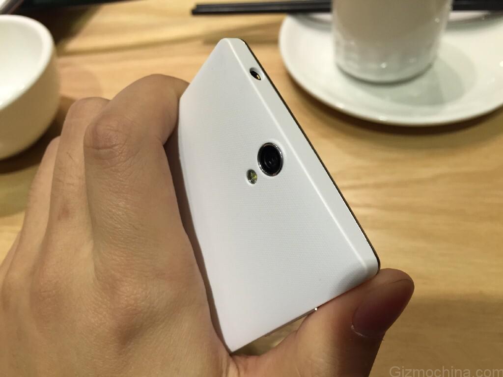 หรือนี่จะเป็น OnePlus One Mini ร่างย่อส่วนจอ 5 นิ้ว Snapdragon 615 ราคา 8,000 นิดๆ