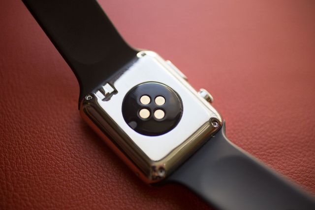 Apple Watch ของเลียนแบบมาแล้ว ในราคาแค่ 1000 กว่าบาทเท่านั้น