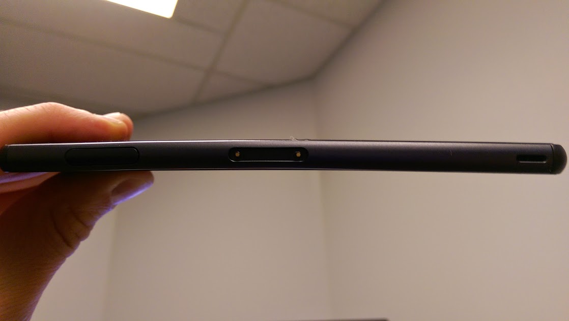 กลัวน้อยหน้า..ผู้ใช้งานพบ Sony Xperia Z3 เครื่องก็งอได้ไม่แพ้ iPhone 6 Plus