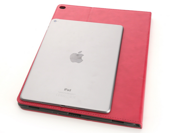 Comparison of case for the Apple iP1ad ProPlus with the Apple iPad Air 2