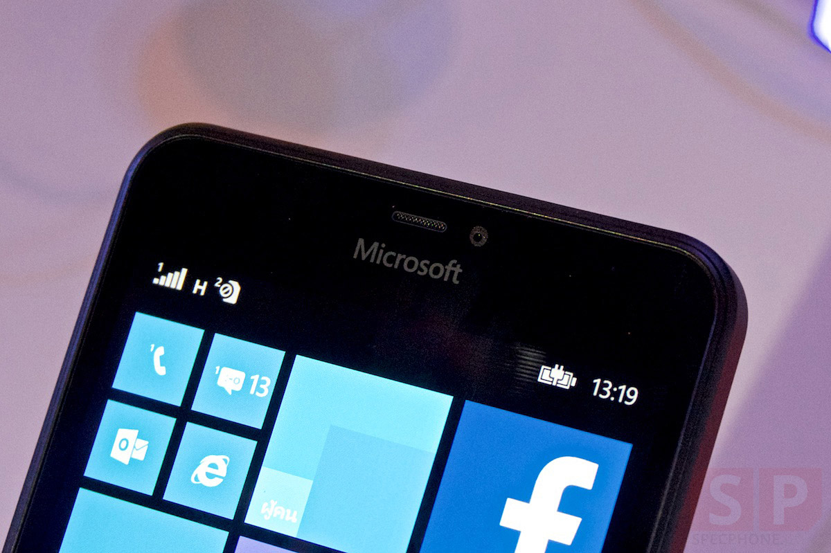 Microsoft-Lumia-640-640XL-event-SpecPhone-004