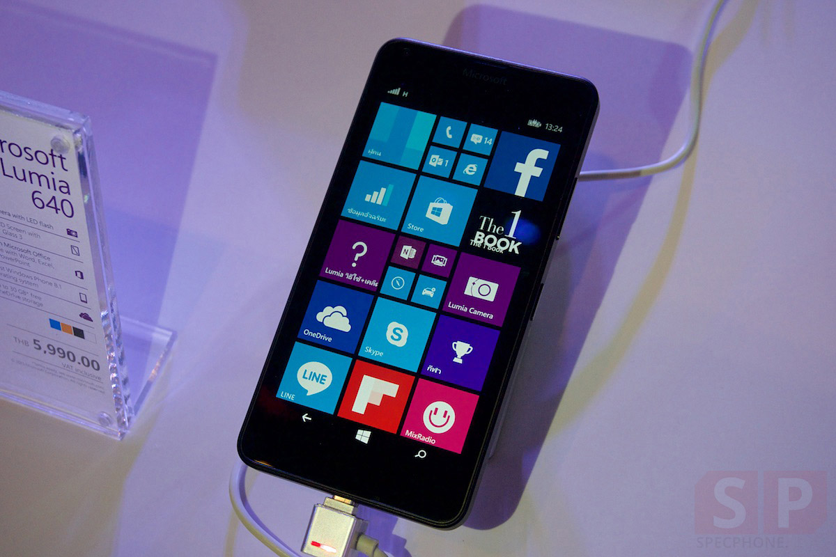 Microsoft-Lumia-640-640XL-event-SpecPhone-018
