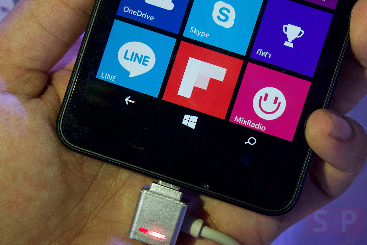Microsoft-Lumia-640-640XL-event-SpecPhone-020