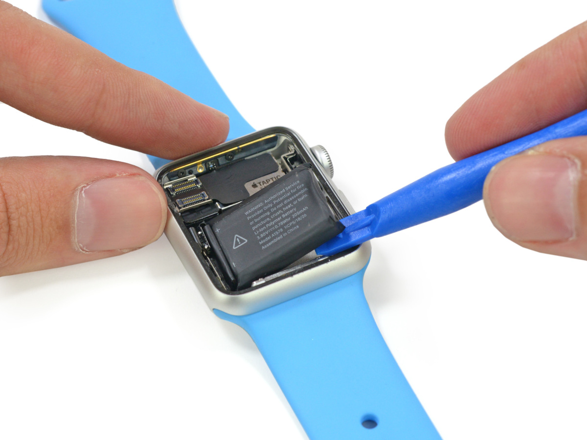 iFixit เอาอีกแล้ว แยกชิ้นส่วน Apple Watch เป็นที่เรียบร้อยแล้ว