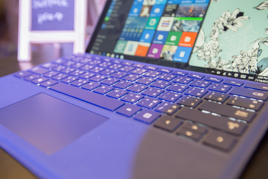 Hands on Microsoft Surface Pro 4 SpecPhone 00032