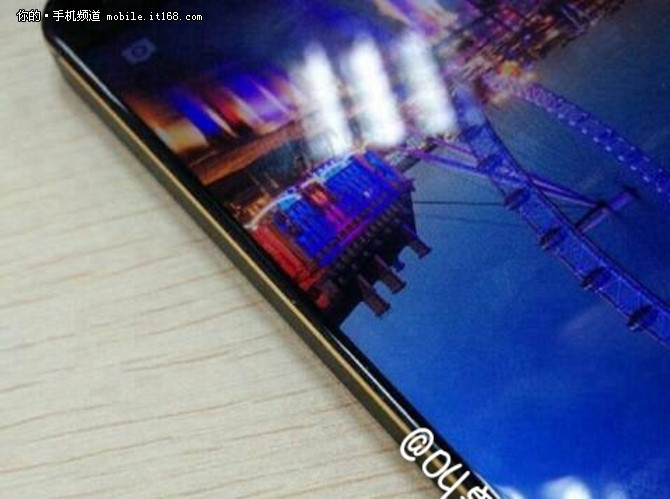 หลุดภาพ Xiaomi Mi 5 โชว์ขอบจอสุดบาง พร้อมกระจกแบบ 2.5D