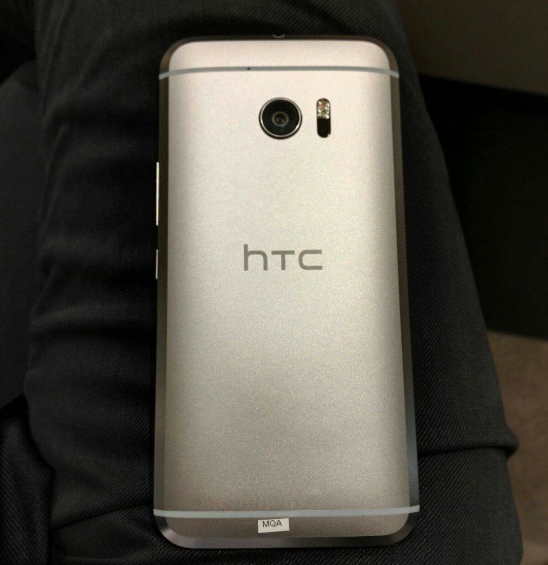 ภาพหลุด HTC 10 !! โชว์ให้เห็นทั้งตัวเครื่องด้านหน้าและด้านหลัง ดีไซน์ผสมผสานระหว่าง One A9 และ One M9
