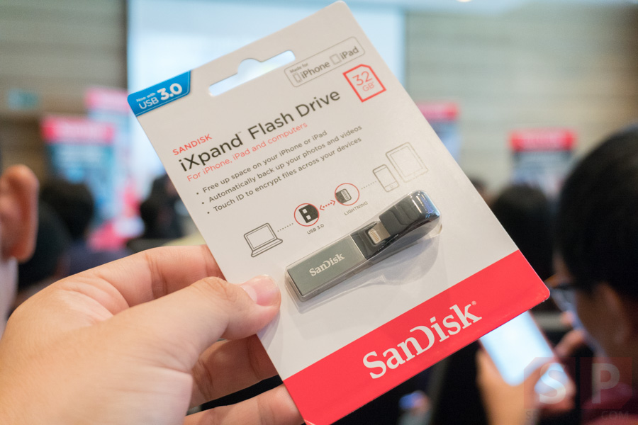 Review-Sandisk-iXpand-Flash-Drive-SpecPhone-00018
