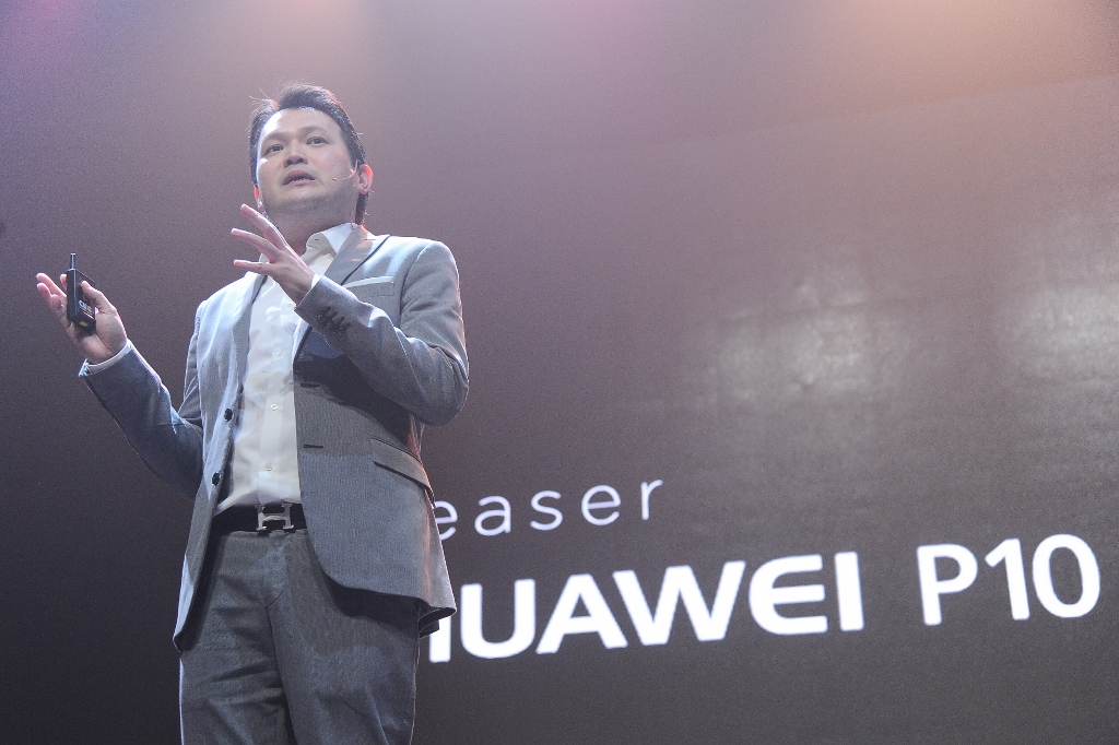Huawei P10 Launch Event SpecPhone 00018