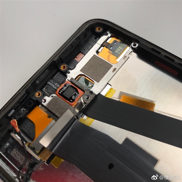 ชมการทดสอบแกะเครื่อง Xiaomi Mi 6 พบว่าแกะได้ไม่ยาก แต่ต้องใจเย็น
