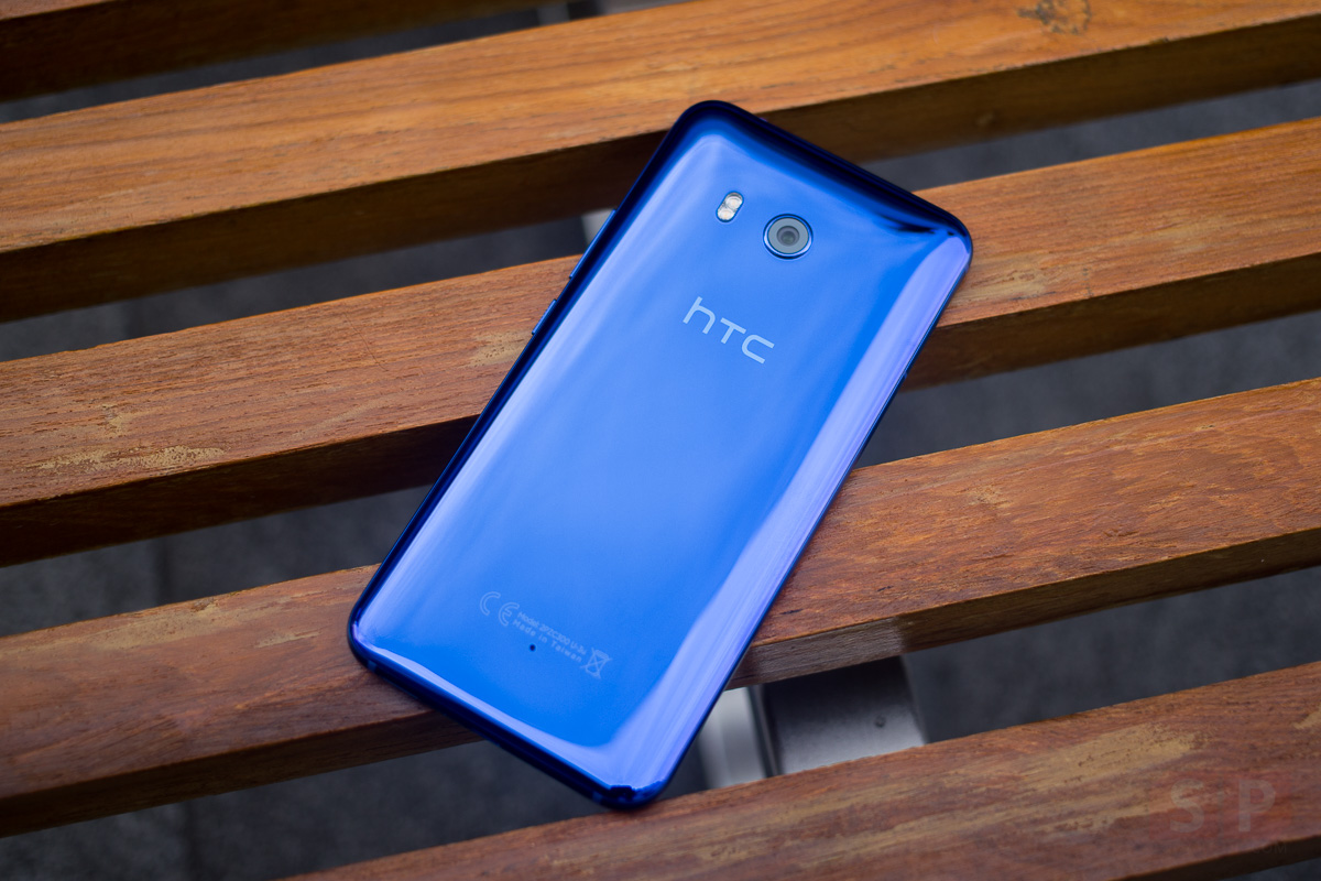 Hands-on-HTC-U11-SpecPhone-0001