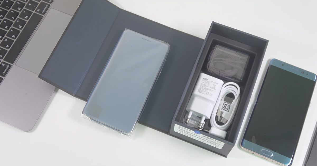 แกะกล่อง Galaxy Note Fan Edition มีของแถมพิเศษเพิ่มมาให้ด้วย