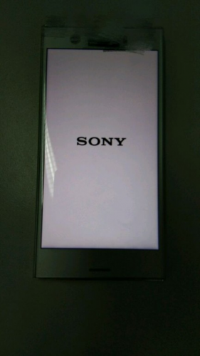 ภาพหลุด Sony Xperia XZ1 ก่อนงานเปิดตัวในวันที่ 31 สิงหาคมนี้ มีดีไซน์คล้ายเดิมแต่ย้ายตำแหน่งที่สแกนลายนิ้วมือใหม่