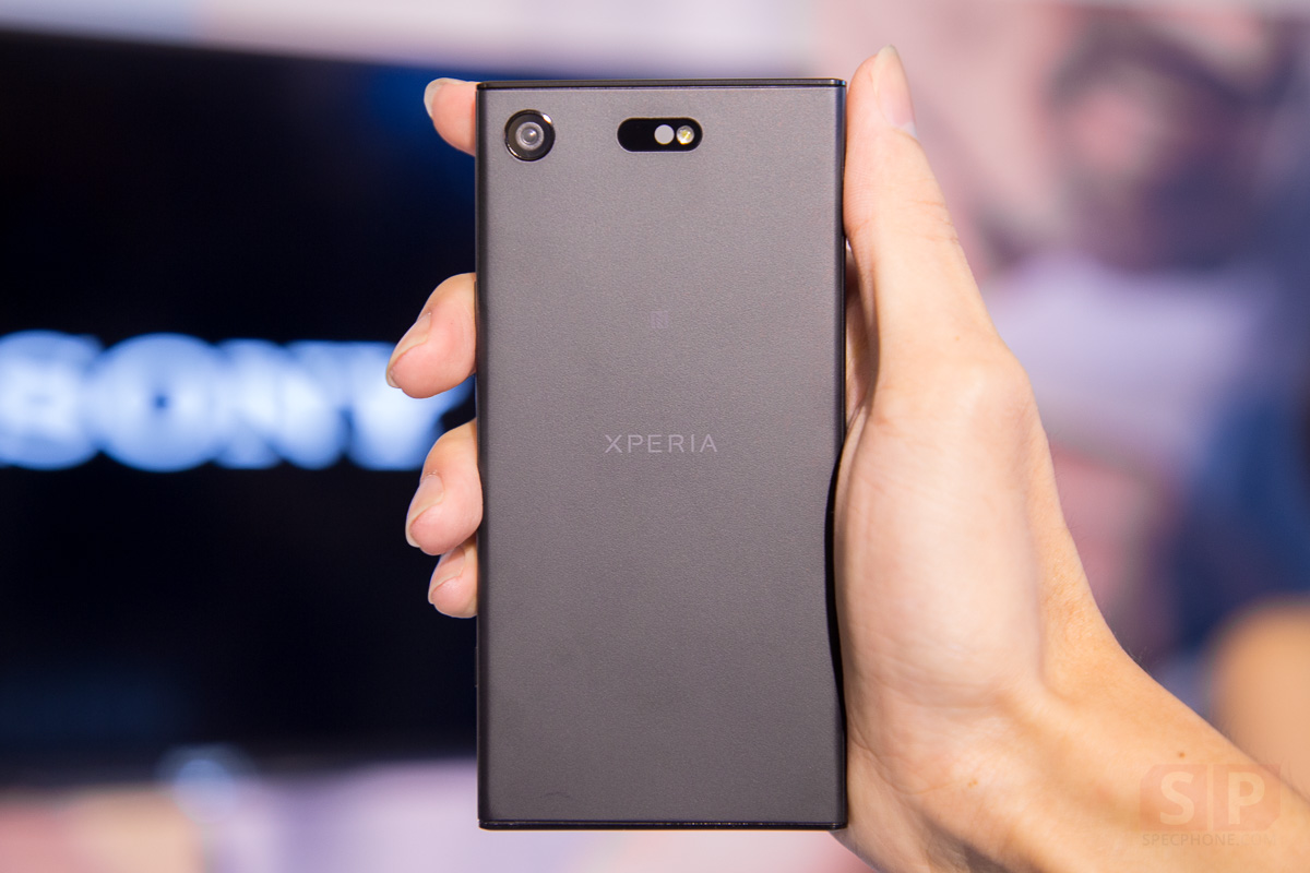 Hands-on-Sony-Xperia-XZ1-Compact-SpecPhone-0002