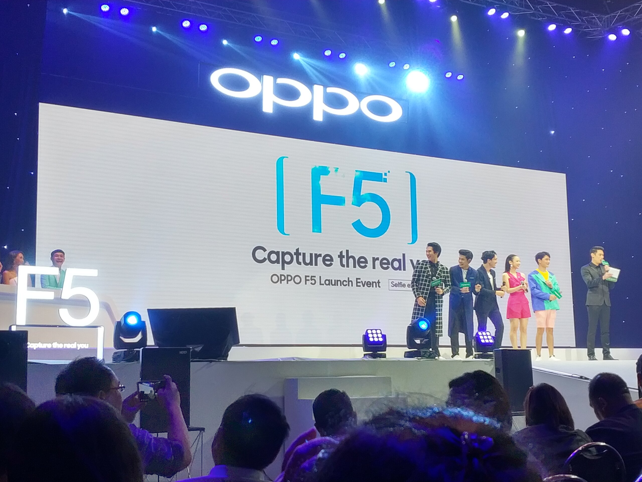 เปิดตัว OPPO F5 จอ 6 นิ้ว 18:9 กล้องหน้า AI-Selfie Camera ในราคา 9,990 บาท