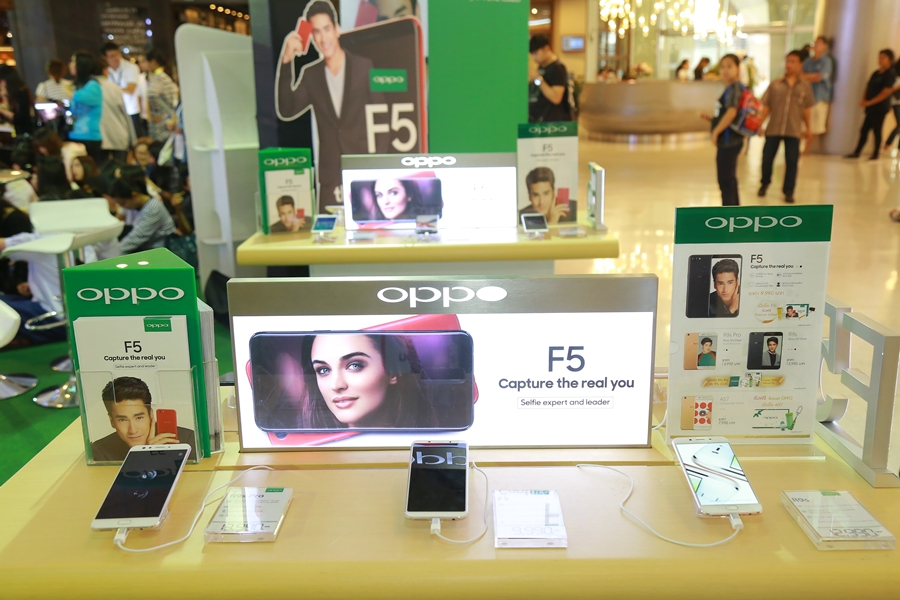 OPPO F5 First day sale Specphone 00003