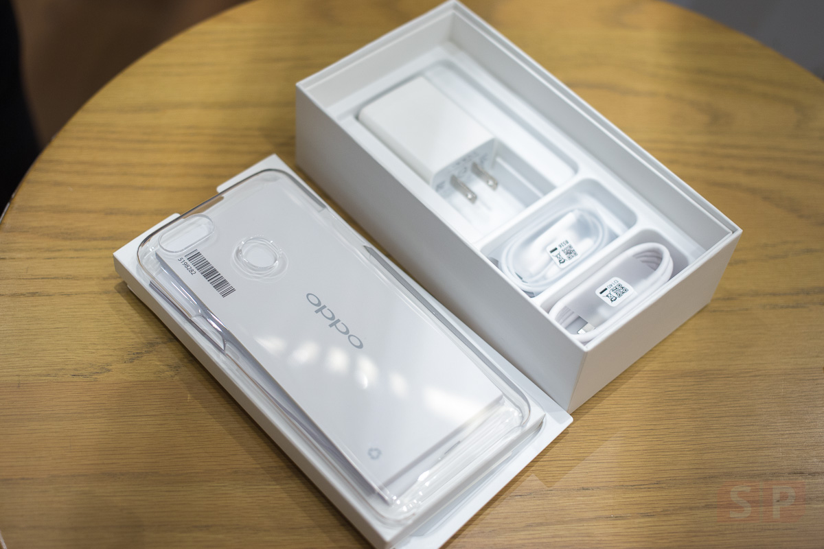 Unbox-Preview-OPPO-F5-SpecPhone-0005