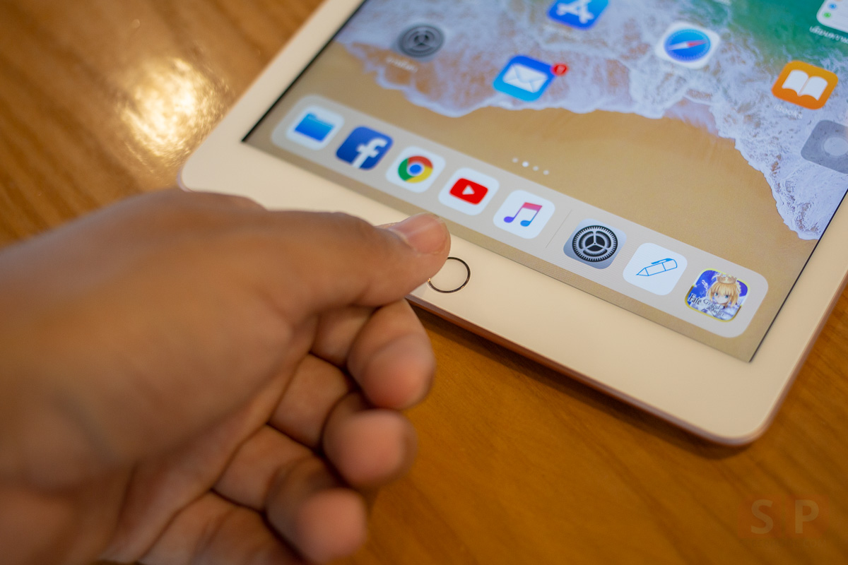 Review-iPad-2018-Gen-6-SpecPhone-0007